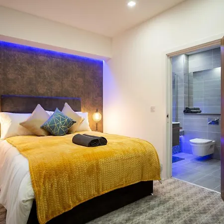 Ellerby Apartment *