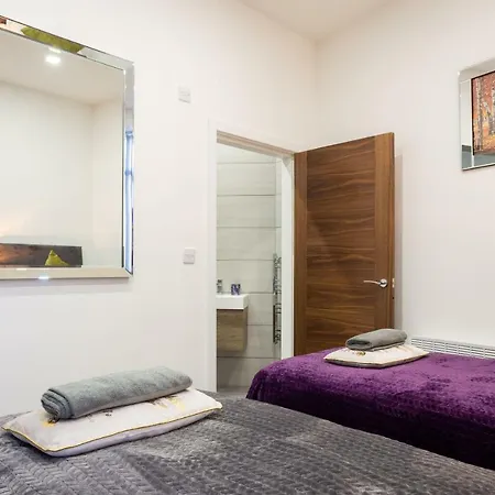 Ellerby Apartment *