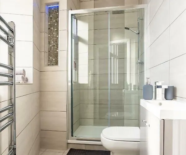 Ellerby Апартаменти *