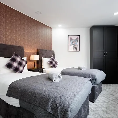 Super Luxurious *